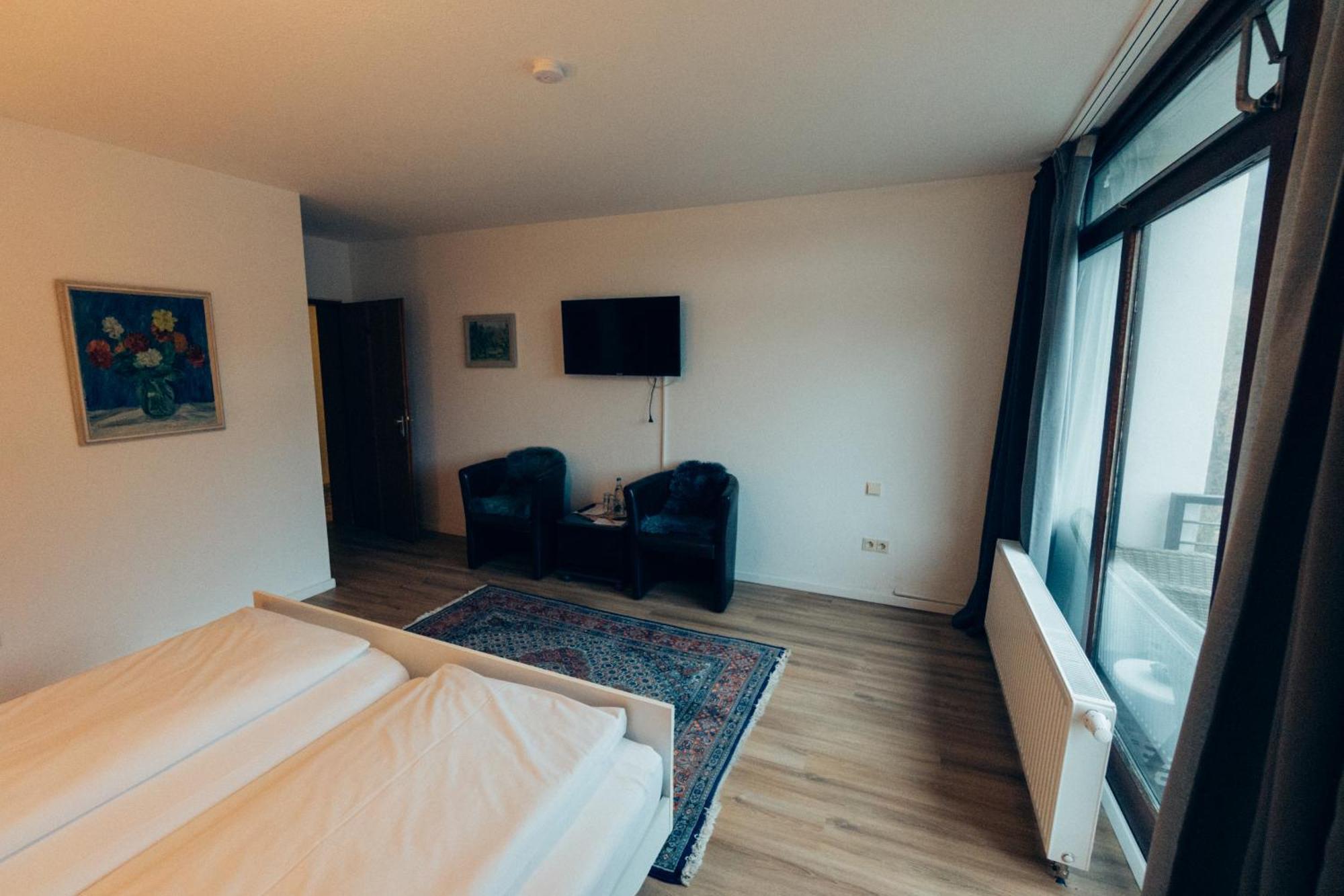Gasthof Hotel Zur Post Egloffstein Ngoại thất bức ảnh